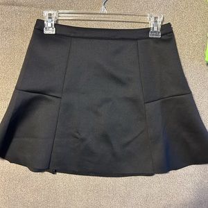 Connection 18 Mini Skirt Black Size Small.